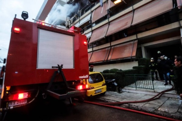 Συναγερμός στην Φιλοθέη για φωτιά σε διαμέρισμα