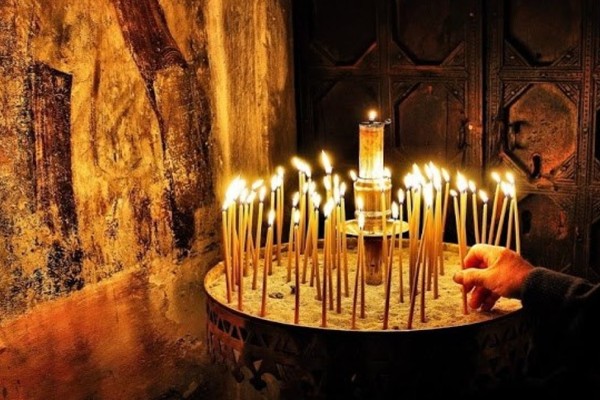 Θρήνος στη Θεσσαλονίκη: Πέθανε από κορωνοϊό αρνητής ιερέας