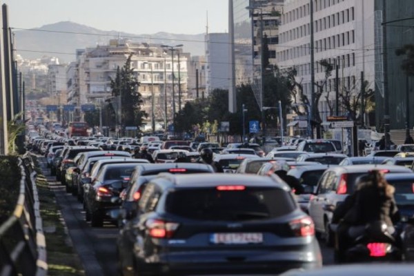 Κυκλοφοριακό κομφούζιο στους δρόμους της Αττικής: Που παρατηρείται μποτιλιάρισμα (photo)