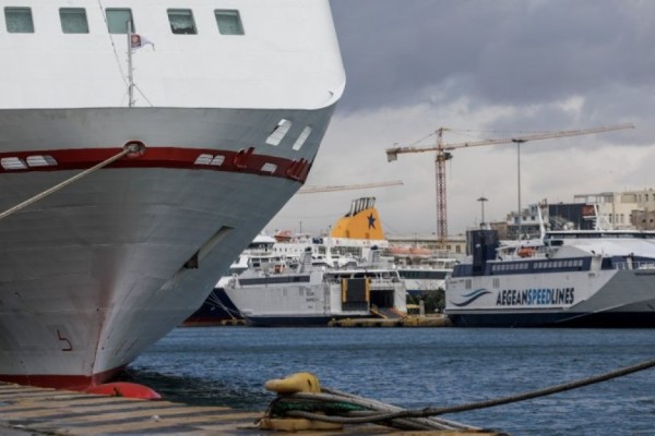 ΠΝΟ: 48η απεργία από αύριο 10/12 - Δένουν κάβους τα πλοία