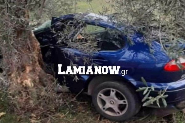 Αταλάντη: Νεκρός 50χρονος οδηγός που έχασε τον έλεγχο και έπεσε σε δέντρο
