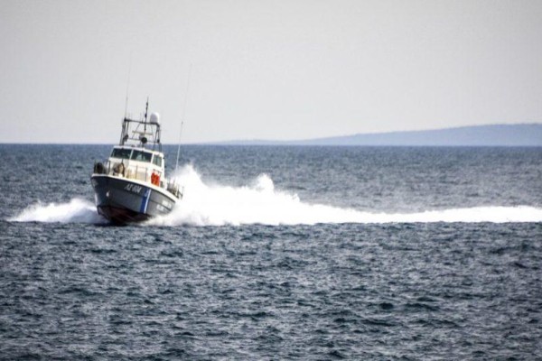 Θρίλερ στην Ίο: Σορό νεαρού άνδρα σε προχωρημένη σήψη ανέσυρε το Λιμενικό