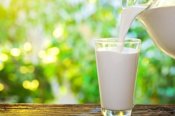 Από ποιες χρόνιες παθήσεις μας προστατεύει το γάλα;