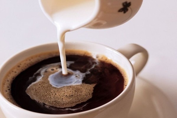 2+1 σοβαροί λόγοι για να μην ξαναπιείτε καφέ με γάλα