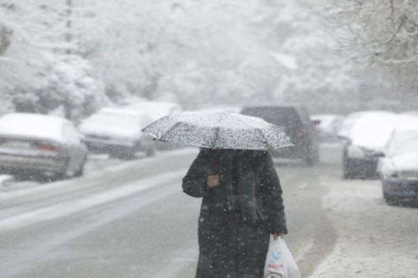 Καιρός σήμερα 20/1: Έρχεται η κακοκαιρία «Ελπίδα»! Χιόνια από την Αττική μέχρι τα νησιά του Αιγαίου - Τι είναι ο αεροχείμαρρος που θα βάλει στο ψυγείο τη χώρα (Video)