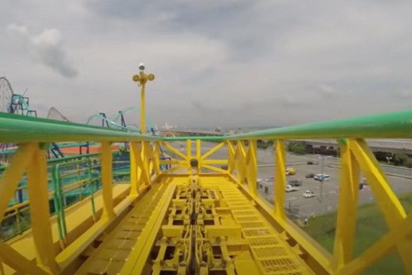 Αυτά είναι τα πιο τρομακτικά roller coasters στο κόσμο