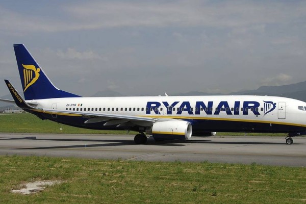 «Βόμβα» από τη Ryanair: Πτήσεις μόνο με 4 ευρώ!