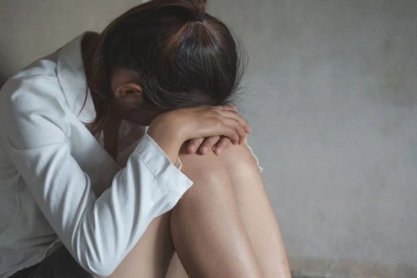 Πάρος: Ανατρεπτική εξέλιξη στην υπόθεση εξαφάνισης της 20χρονης - Κατήγγειλε τον πατριό της για βιασμό