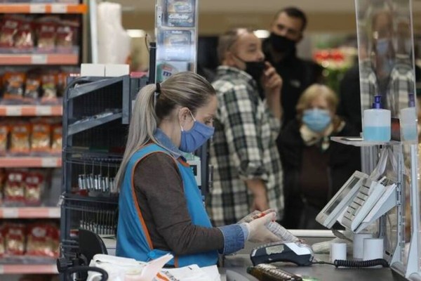 «Κραχ» για τα νοικοκυριά: «Φωτιά» στις τιμές με αύξηση μέχρι 20% αδειάζει το καλάθι του σούπερ μάρκετ