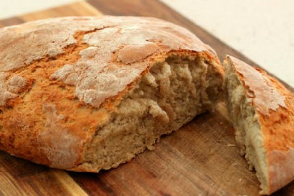 Πώς φτιάχνουμε ζυμωτό ψωμί και προζύμι