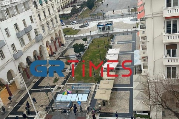 Θρίλερ στη Θεσσαλονίκη - Πλατεία Αριστοτέλους: Εκκενώθηκε η «καρδιά» της πόλης – Κλειστά τα καταστήματα (photo-video)