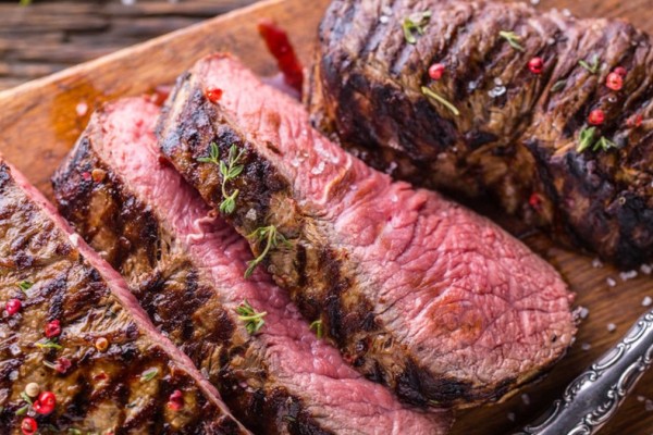 Rib eye: Όλα όσα χρειάζεται να ξέρεις για το διάσημο κρέας
