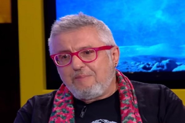 Στάθης Παναγιωτόπουλος: Έξαλλος ο ξάδελφός του - «Aς κοιτάξουμε τους υποκριτές... κάνουν ότι δεν γνωρίζουν τίποτα, τους Σταρόβες, Αρβύλες» (Video)