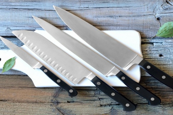 Σκουριασμένα μαχαίρια; Το μυστικό για να απαλλαγείτε μια και καλή