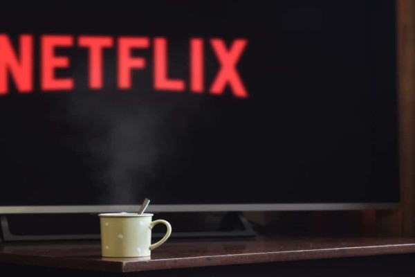 Netflix: Αυτές είναι οι δέκα σειρές και ταινίες που ξεχωρίζουν για τον Μάιο