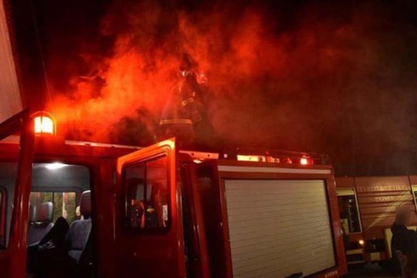 Τραγωδία στην Μάνδρα: Νεκρός σε φωτιά 60χρονος - Κάηκε μέσα στο σπίτι του