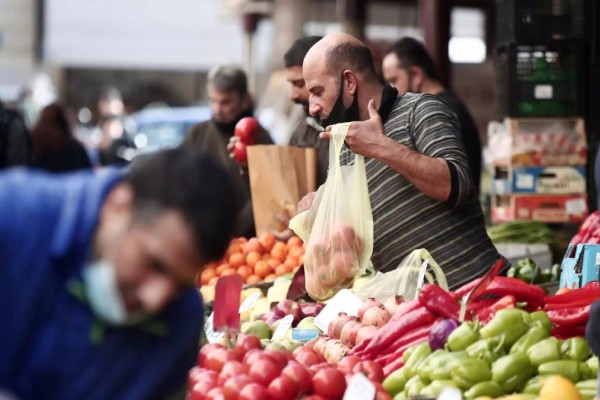 Ακρίβεια: «Νάρκη» σε εισοδήματα και αγοραστική δύναμη - Δυσοίωνες προβλέψεις για νέα ρεκόρ στις τιμές (video)