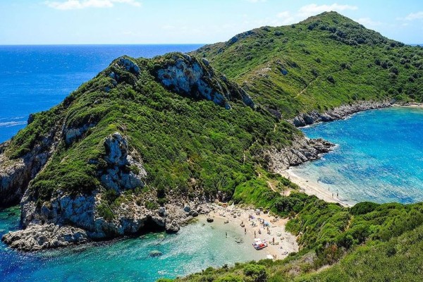 Ούτε 20 ευρώ την μέρα: Αυτό είναι το ιδανικό ελληνικό νησί για καλοκαιρινές διακοπές!