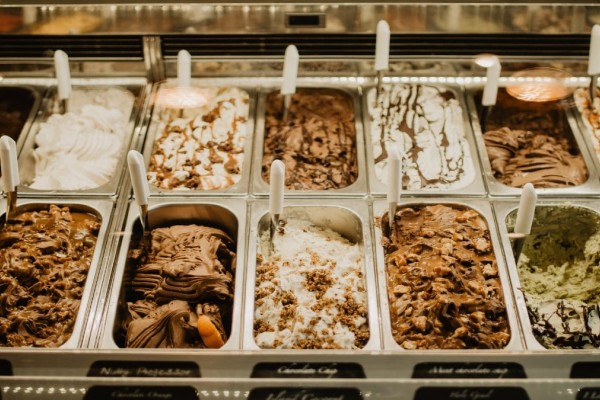 4 + 1 μαγαζιά στην Αθήνα για να φας το πιο νόστιμο παγωτό