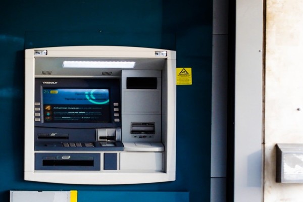 Άμα δείτε αυτό στο ATM φύγετε μακριά - Μπορούν να σας «αδειάσουν» τους λογαριασμούς