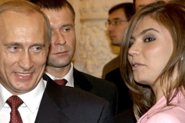 «Κατά συρροήν γυναικάς ο Βλαντιμίρ Πούτιν» - Η... ροζ ζωή του Ρώσου Προέδρου: Απίστευτες κατηγορίες της πρώην γυναίκας του