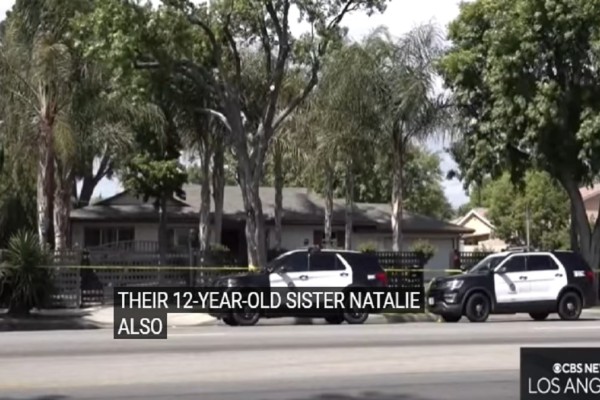Άγριο έγκλημα στη Καλιφόρνια: Μητέρα σκότωσε τα τρία της παιδιά με τη βοήθεια 16χρονου - «Άναψε κεριά και άνοιξε τη Βίβλο» (Video)