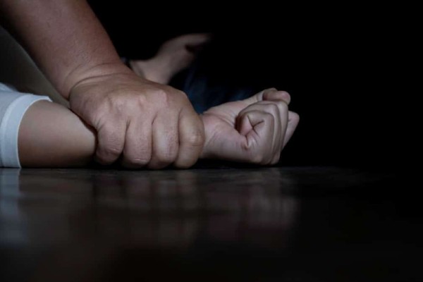 Φλώρινα: Αποκαλύψεις φρίκης για το βιασμό ανήλικης από τον πατέρα της - «Μαρτύριο 3 φορές την εβδομάδα» (Video)