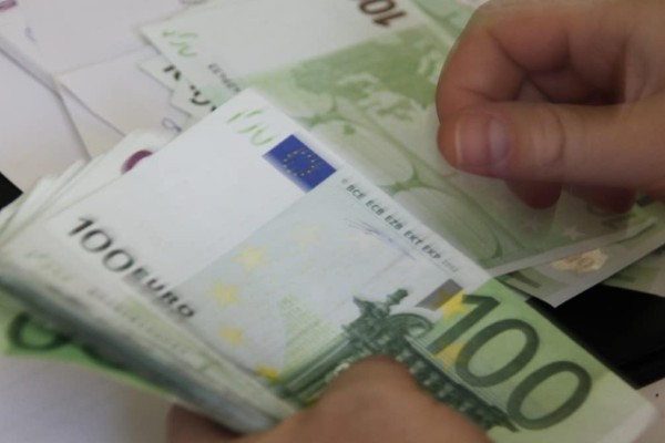 «Έσκασε» νέο επίδομα 3.400 ευρώ από τον ΟΑΕΔ – Ποιοι είναι οι δικαιούχοι