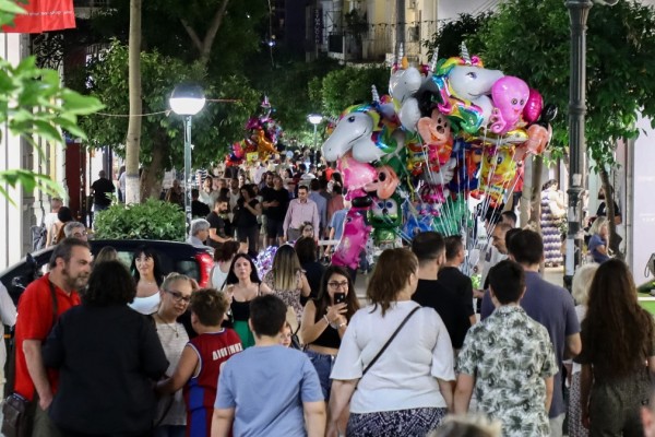 Η φωτογραφία της ημέρας: Γαλάζια νύχτα στον Πειραιά