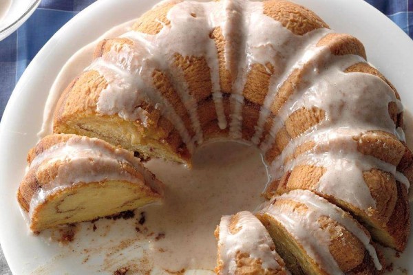 Η πιο εύκολη συνταγή για κέικ: Πασπαλίστε με λίγη κανέλα και σερβίρετε!