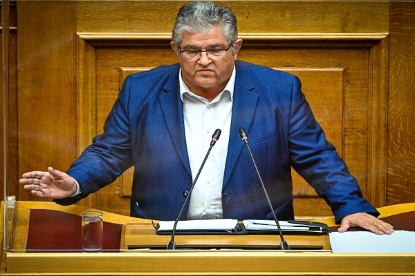 Δημήτρης Κουτσούμπας στη Βουλή: «Το πιτόγυρο έχει πάει 3,5 ευρώ - Δεν τρώτε σουβλάκι εσείς;» (video)