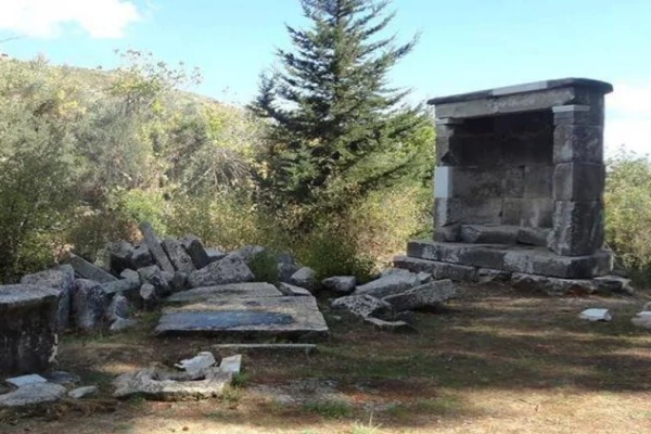 Ο Δήμος Διονύσου ξεκινά τις εργασίες για την ανάδειξη του αρχαιολογικού χώρου του Ικαρίου