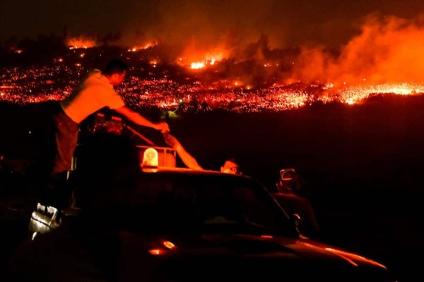 Φωτιά στην Πεντέλη: Ανατριχιαστικά τα ουρλιαχτά πυροσβέστη στο Ντράφι (Video)