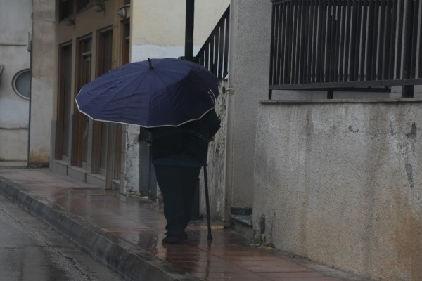 Καιρός - Δραματική προειδοποίηση Κλέαρχου Μαρουσάκη: Έρχεται «ψυχρή λίμνη» με βροχές - Θα κάνει τον Ιούλιο... Νοέμβριο!