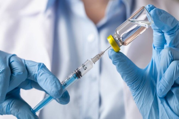 Κορωνοϊός – Εμβόλια: «Είναι ασφαλή για τους ασθενείς με καρδιακή ανεπάρκεια» λένε οι ειδικοί