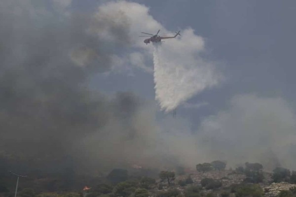 Φωτιά στον Κορυδαλλό - Στο όρος Αιγάλεω οι φλόγες