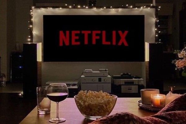 Netflix: 11 σειρές, 15 ταινίες και 7 Ντοκιμαντέρ τον Αύγουστο – Δείτε τα τρέιλερ