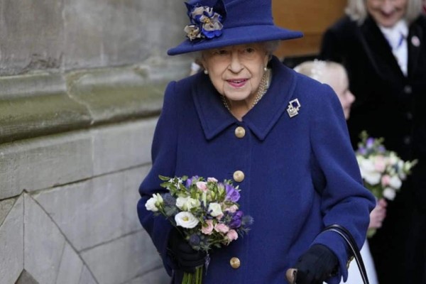Βασίλισσα Ελισάβετ: Το παρασκήνιο του θανάτου της - Η αιφνίδια αντίδραση του Καρόλου