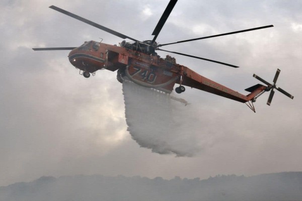 Φωτιά στο Κορωπί - Άμεση κινητοποίηση της Πυροσβεστικής