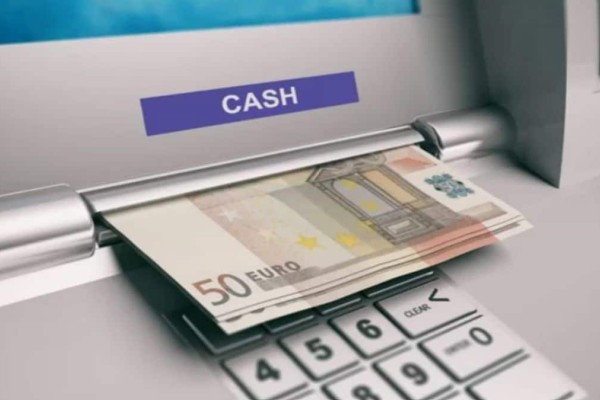 Τεράστια ανάσα: 300 ευρώ στα ΑΤΜ και τους τραπεζικούς σας λογαριασμούς