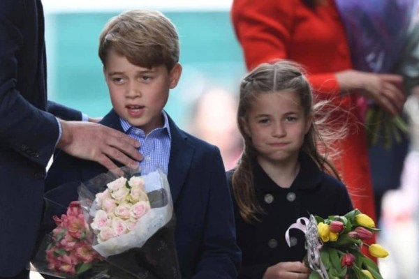 Βασίλισσα Ελισάβετ: Στην πομπή για την κηδεία ο πρίγκιπας Τζορτζ και η πριγκίπισσα Σάρλοτ