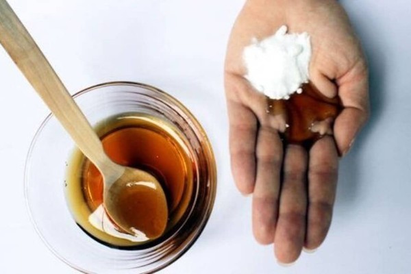 Μαγειρική σόδα και μέλι: Μια σωτήρια θεραπεία που εξουδετερώνει την πιο δύσκολη ασθένεια