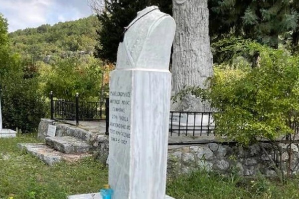 Σάλος με ντροπιαστικές εικόνες στην Έδεσσα: «Αποκεφάλισαν» μνημεία Μακεδονομάχων σε πάρκα της πόλης (photos)