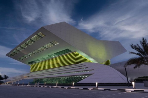 Γνώρισε την ολοκαίνουργια υπερσύγχρονη βιβλιοθήκη στο Dubai