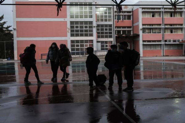 Τρόμος στην Κρήτη: 13χρονος απείλησε με μαχαίρι 11χρονη μαθήτρια Δημοτικού σχολείου