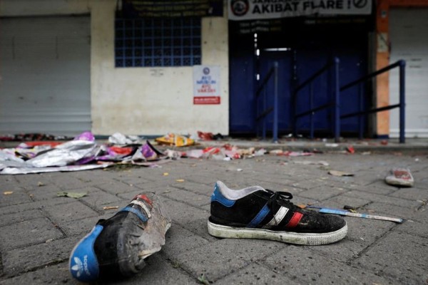 Αιματοχυσία χωρίς τέλος στην Ινδονησία: Τουλάχιστον οι 174 οι νεκροί από τον ποδοσφαιρικό αγώνα και ο απολογισμός συνεχίζεται!