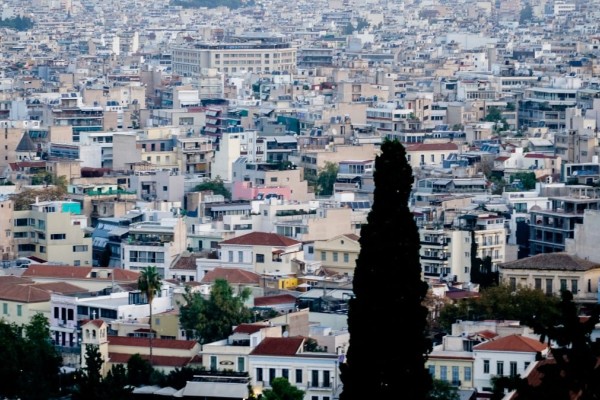 Ανακούφιση από το ΥΠΟΙΚ: Αναστολή του ΦΠΑ στα ακίνητα για άλλα δύο χρόνια