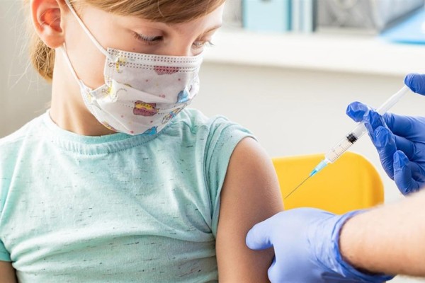 Εμβολιασμός Κορωνοϊός: Εγκάινια αύριο η πλατφόρμα για τον εμβολιασμό μικρών παιδιών - Ποιες ηλικές αφορά