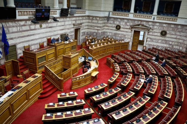 Άμεση δράση για τις παρακολουθήσεις: Στη δημοσιότητα ο νέος νόμος για το «καυτό» θέμα και τη δράση της ΕΥΠ - Τι αλλάζει