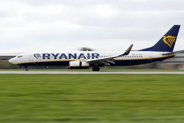 «SOS» από τη Ryanair για τον Νοέμβριο - Κίνδυνος επιβάτες να χρεωθούν άσκοπα έως και 55€